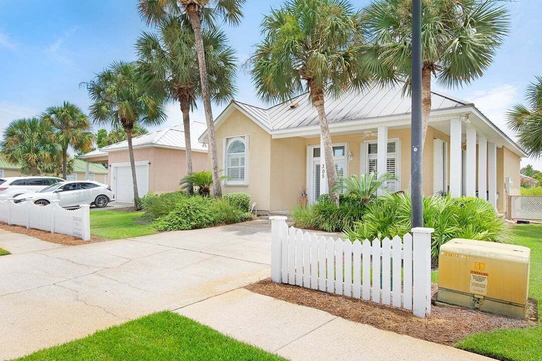 Photo of Others in Avalon Beach Estates