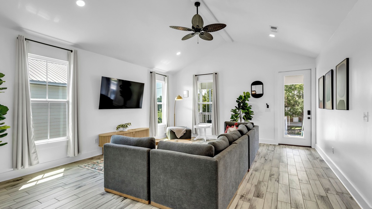 Photo of Livingroom in Gulfport