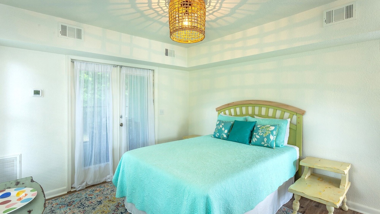 Photo of Bedroom in Apalachicola