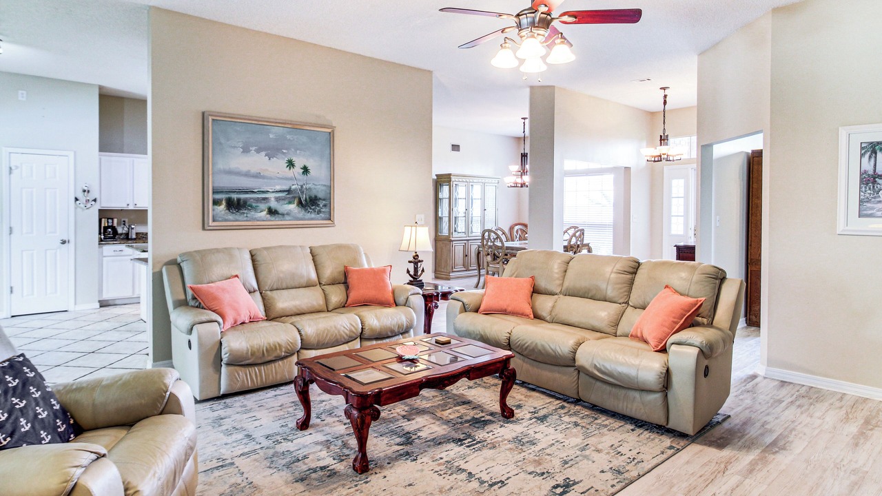 Photo of Livingroom in Ono Island
