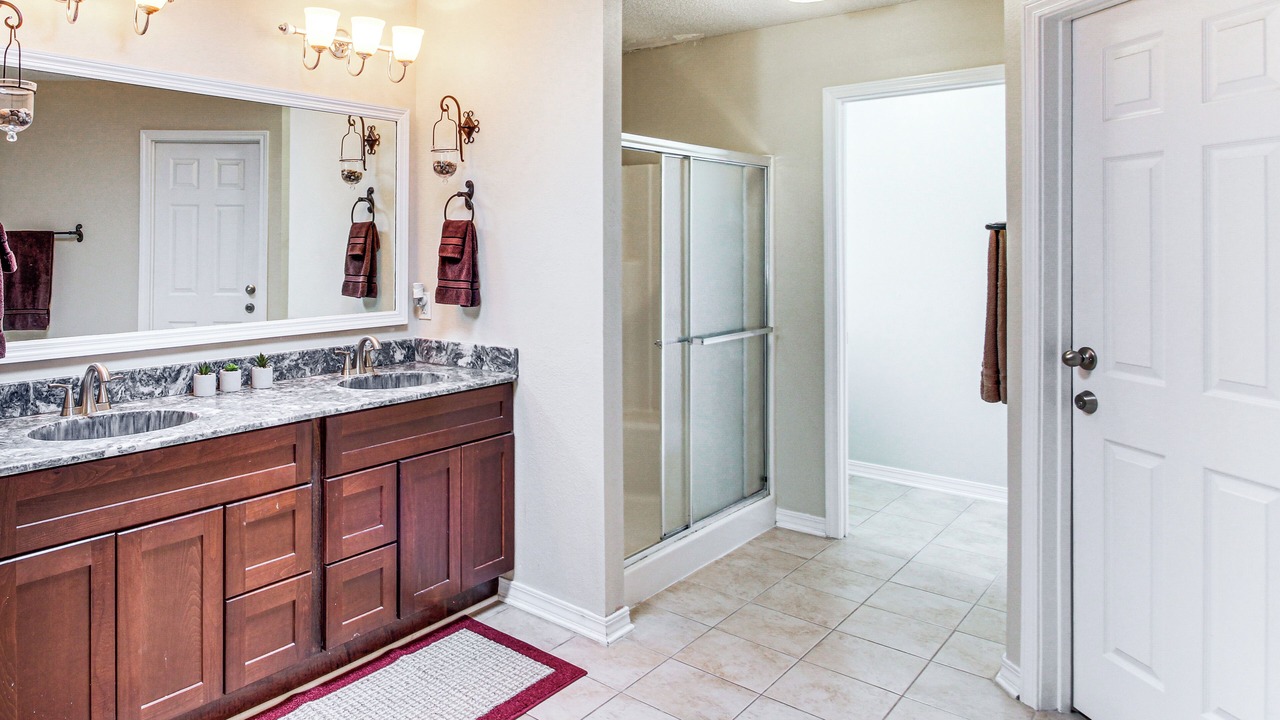 Photo of Bathroom in Ono Island