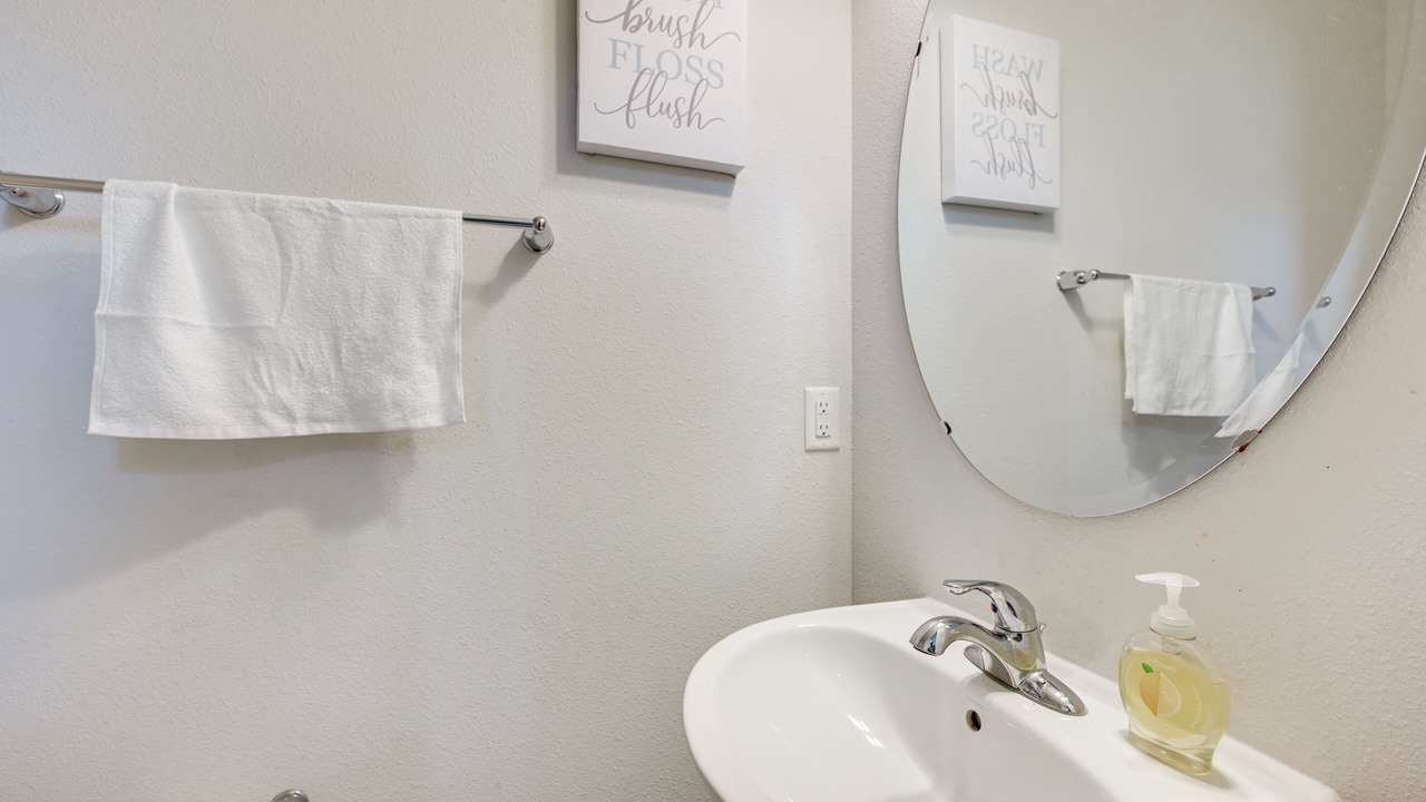 Photo of Bathroom in Seffner Community Alliance