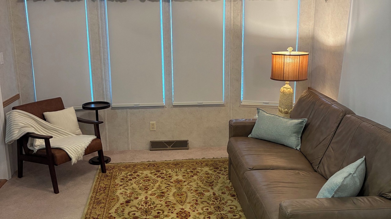 Photo of Livingroom in Upper Grand Lagoon
