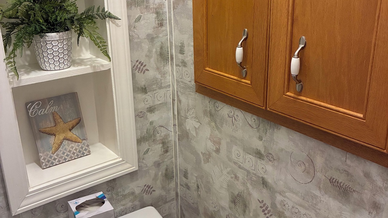 Photo of Bathroom in Upper Grand Lagoon