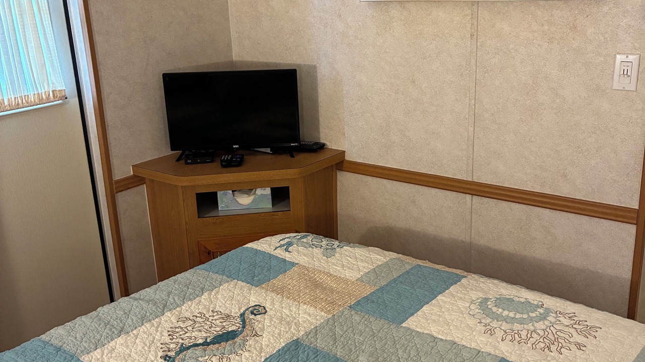 Photo of Bedroom in Upper Grand Lagoon