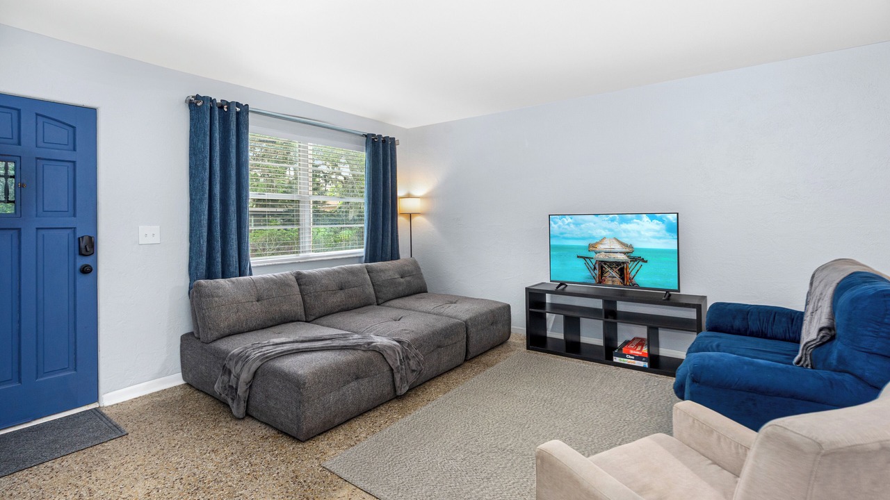 Photo of Livingroom in South Daytona