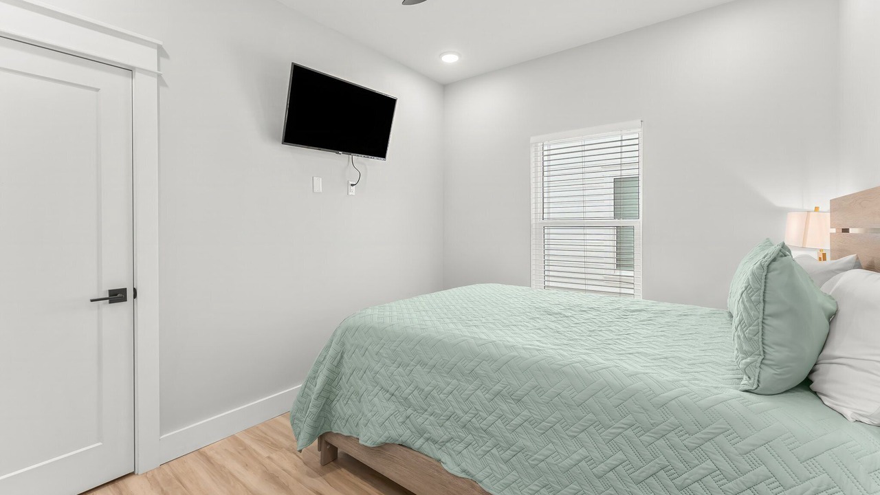 Photo of Bedroom in Holiday Beach