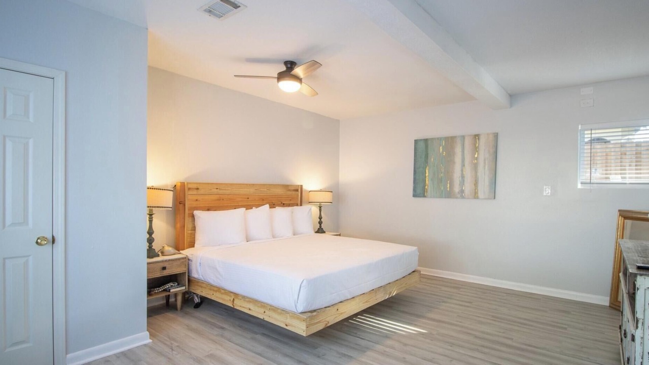 Photo of Bedroom in Biloxi