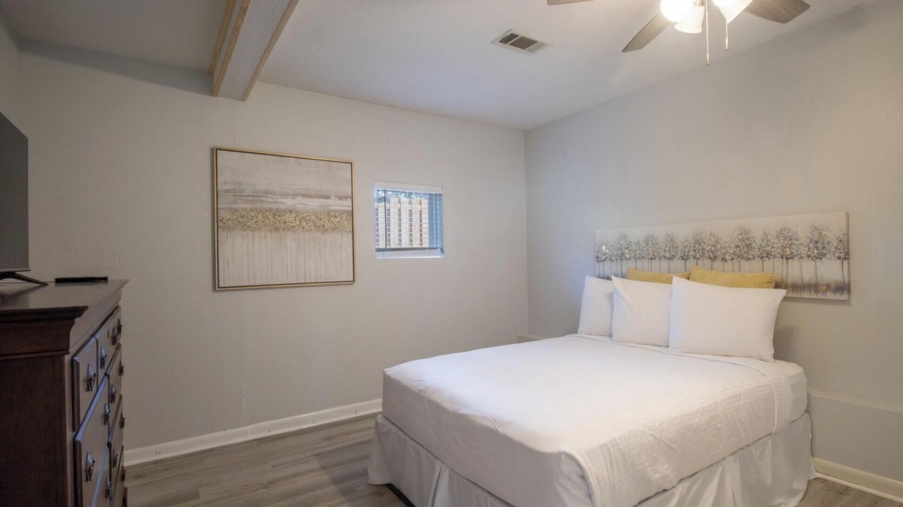 Photo of Bedroom in Biloxi
