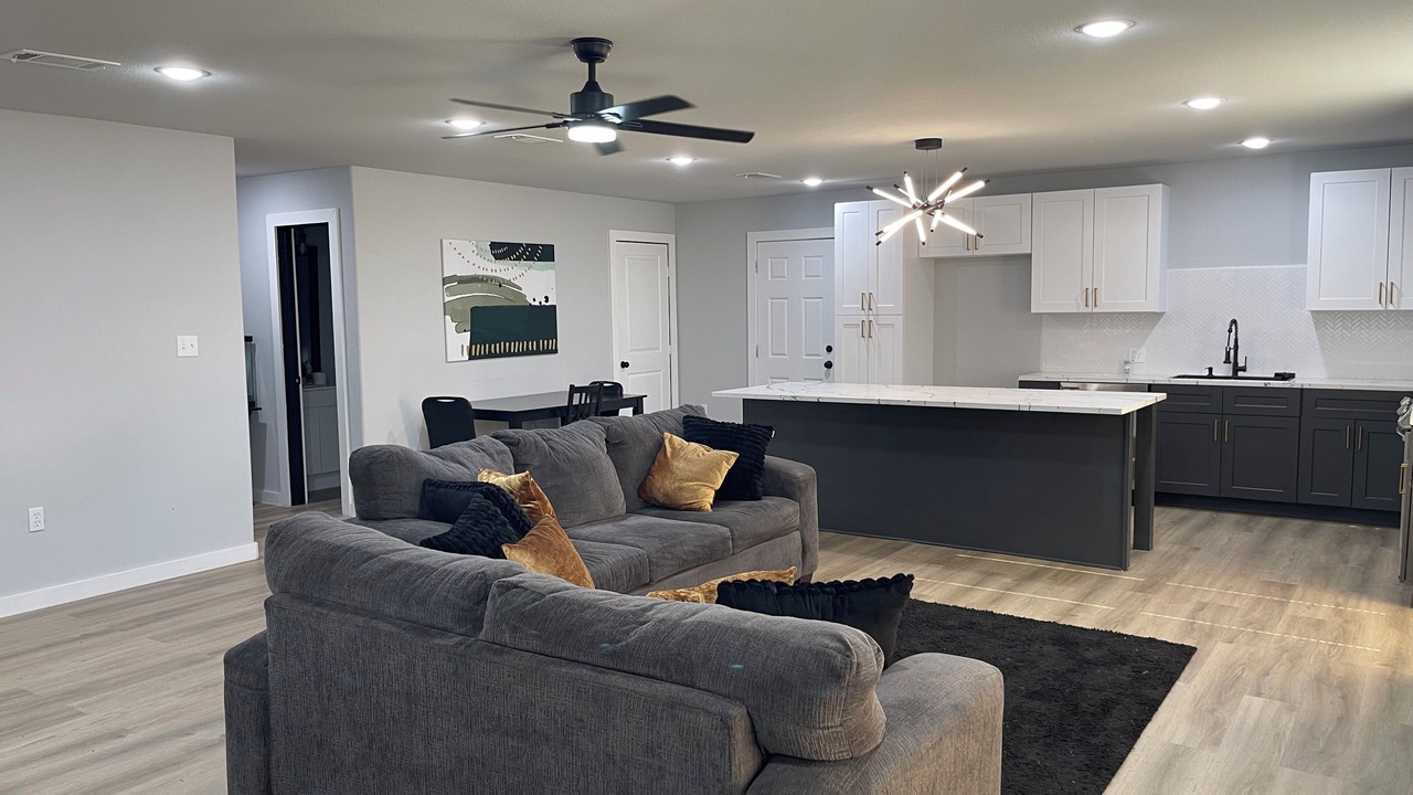 Photo of Livingroom in Orange