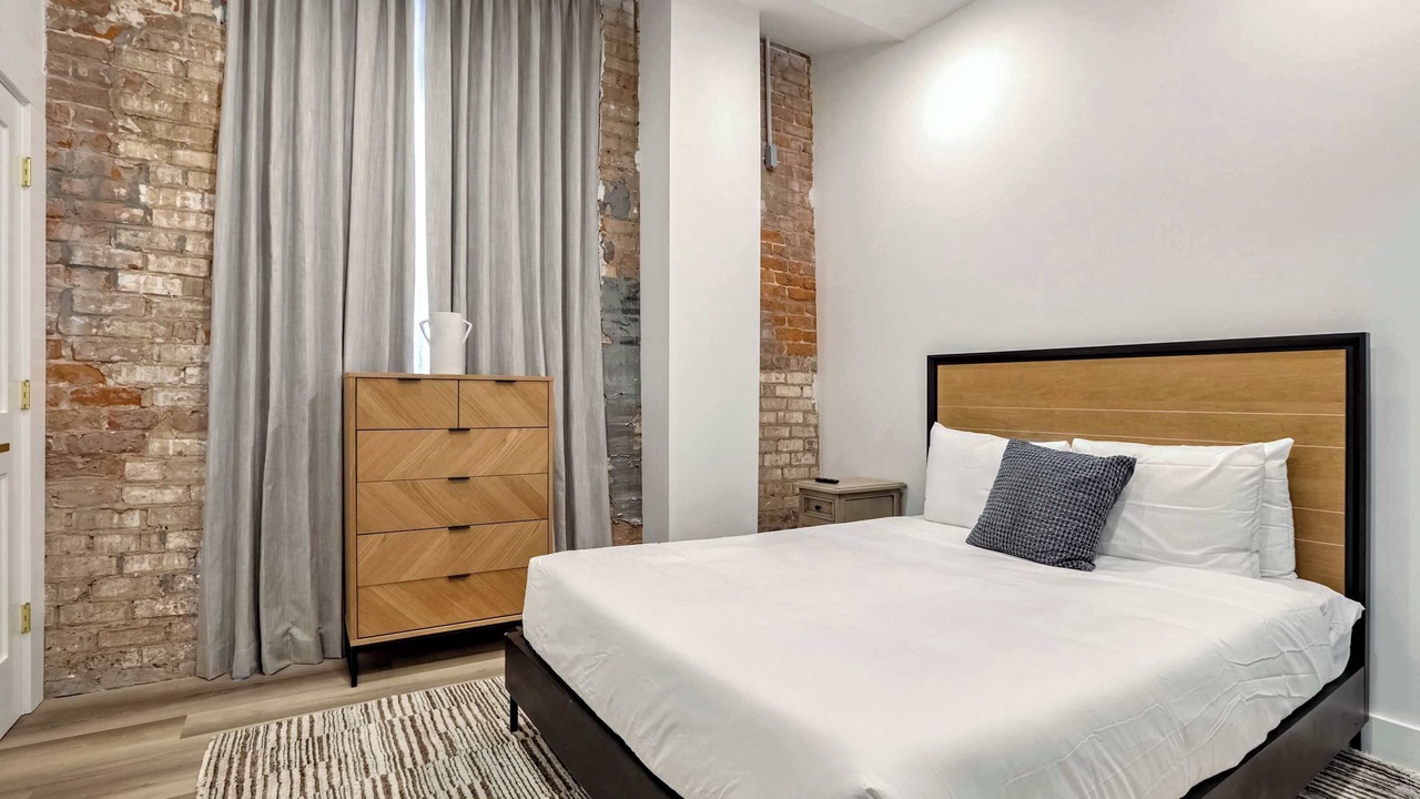 Photo of Bedroom in Lower Garden District
