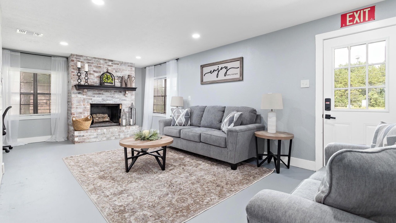 Photo of Livingroom in Lumberton