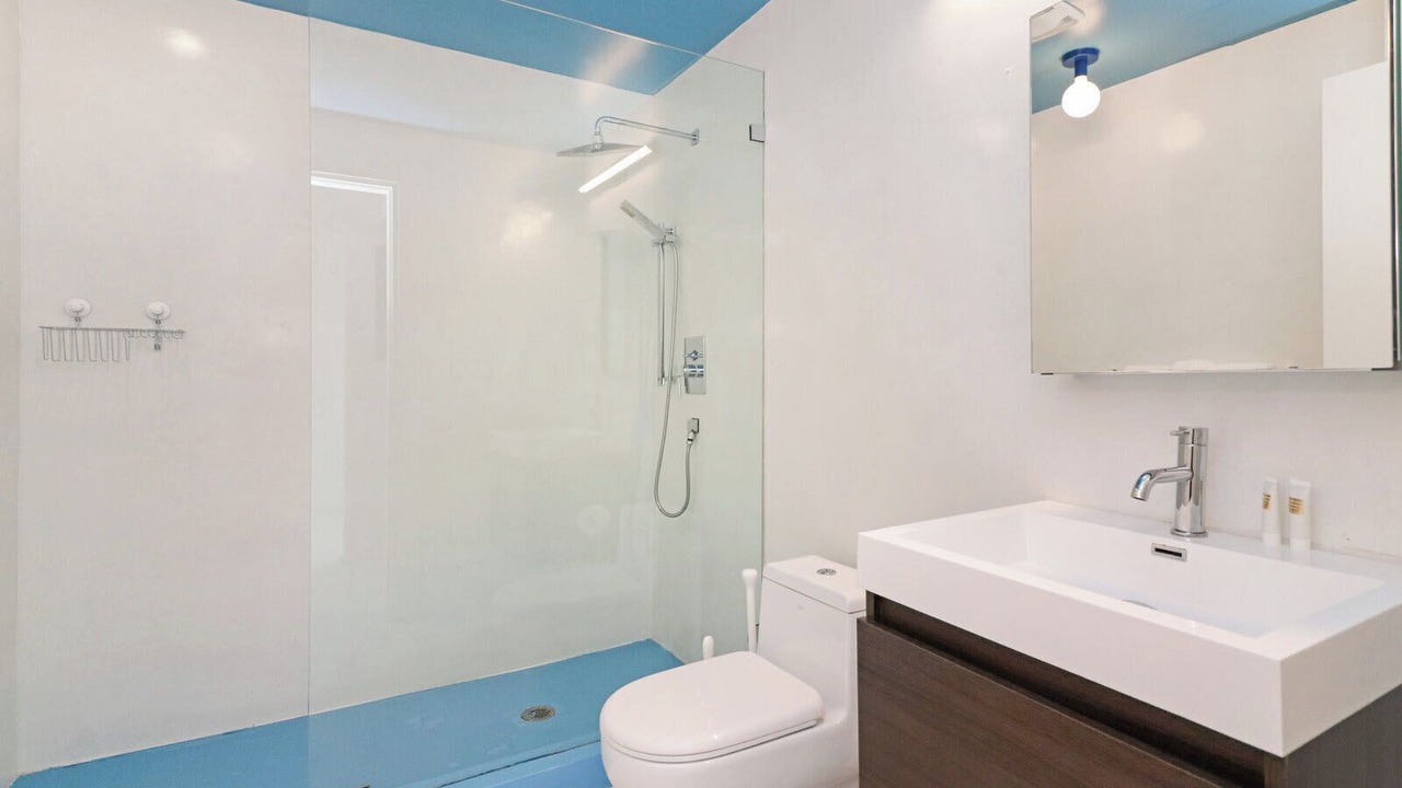 Photo of Bathroom in South Pointe