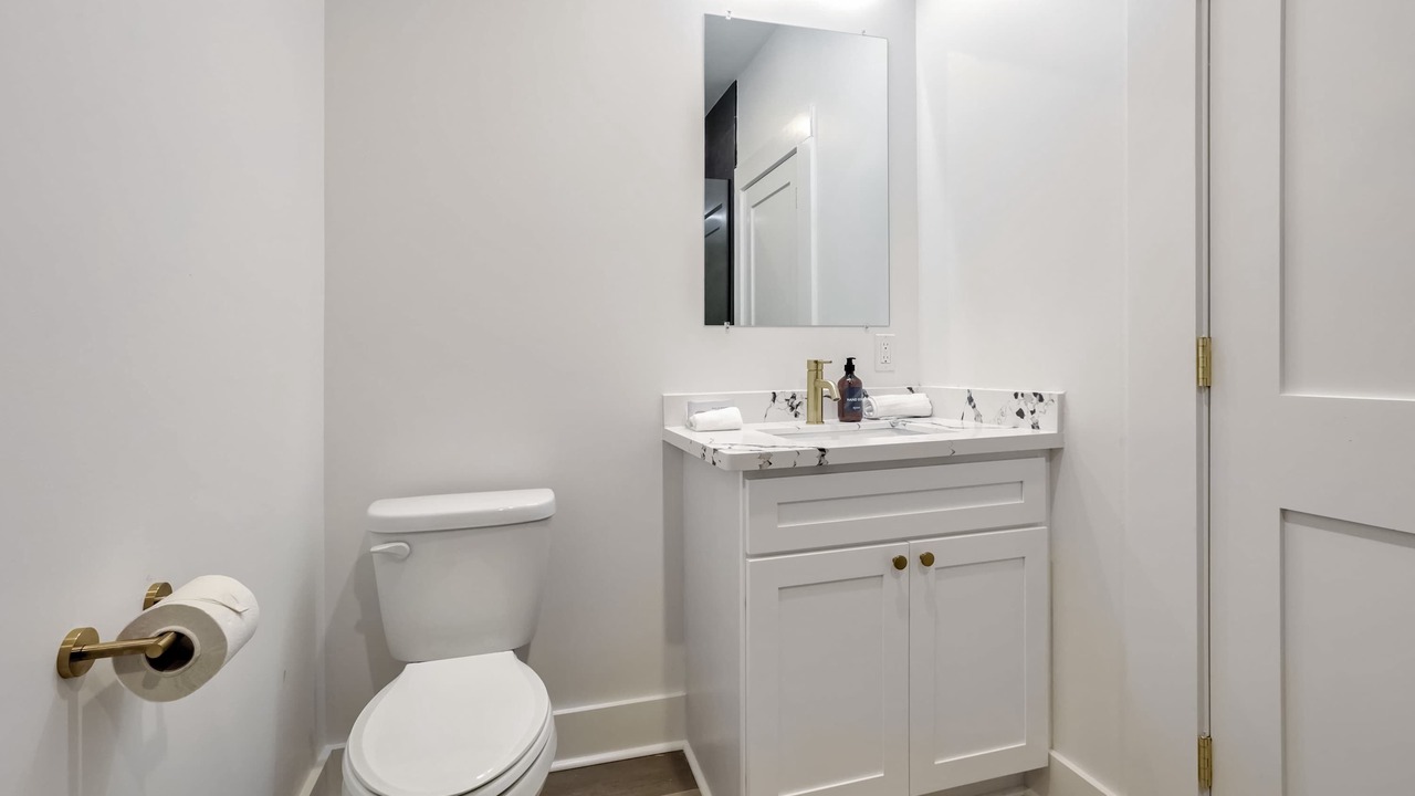 Photo of Bathroom in Arts/Warehouse District