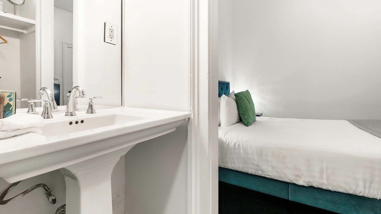 Photo of Bathroom in French Quarter