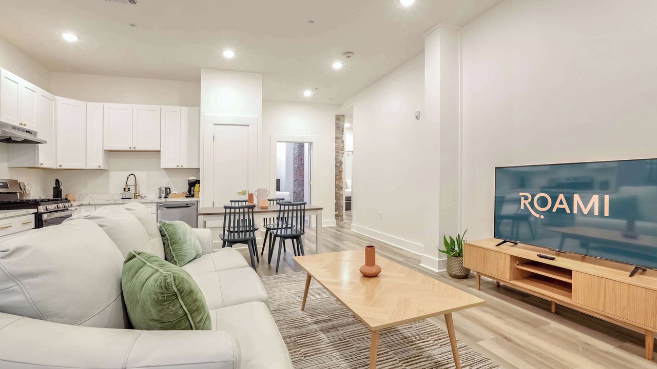Photo of Livingroom in Arts/Warehouse District