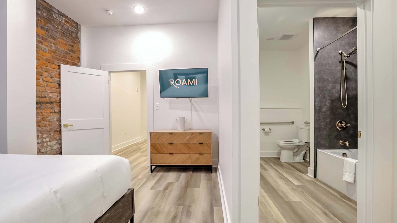 Photo of Bedroom in Arts/Warehouse District
