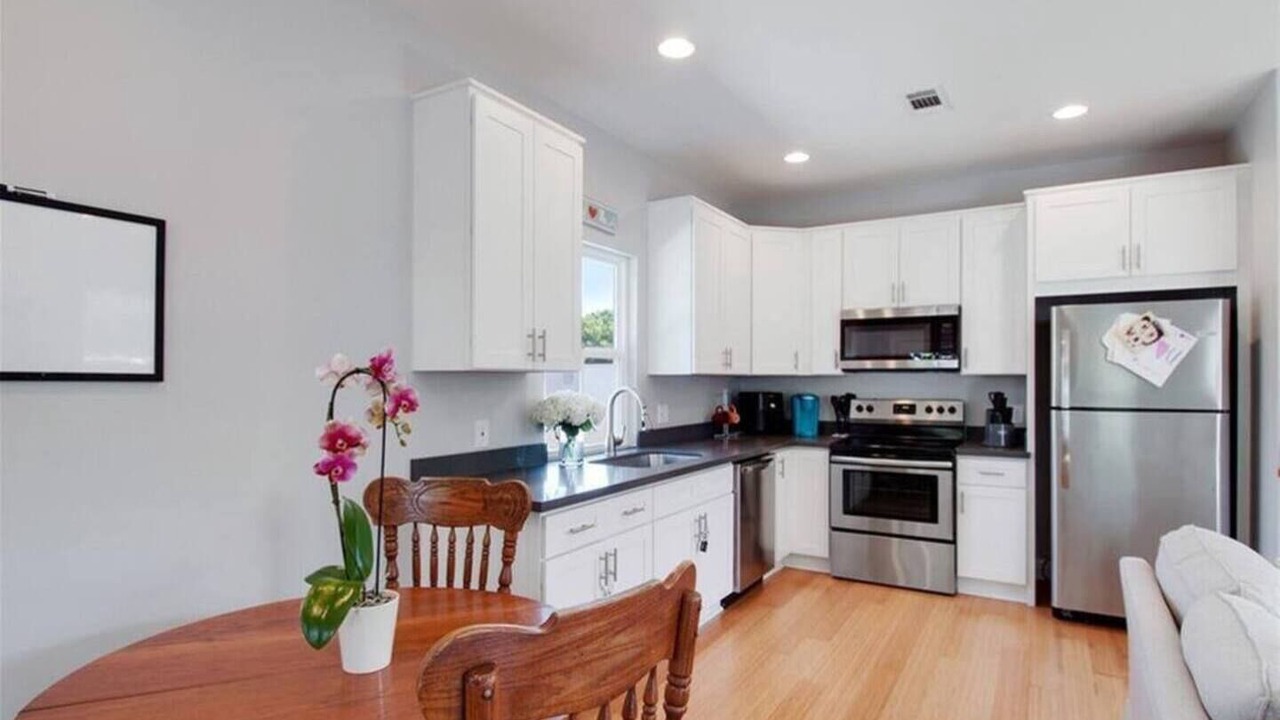Photo of Bedroom in Mid-City