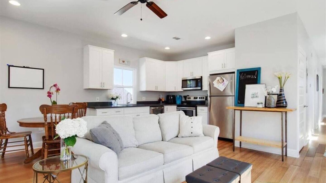 Photo of Bedroom in Mid-City