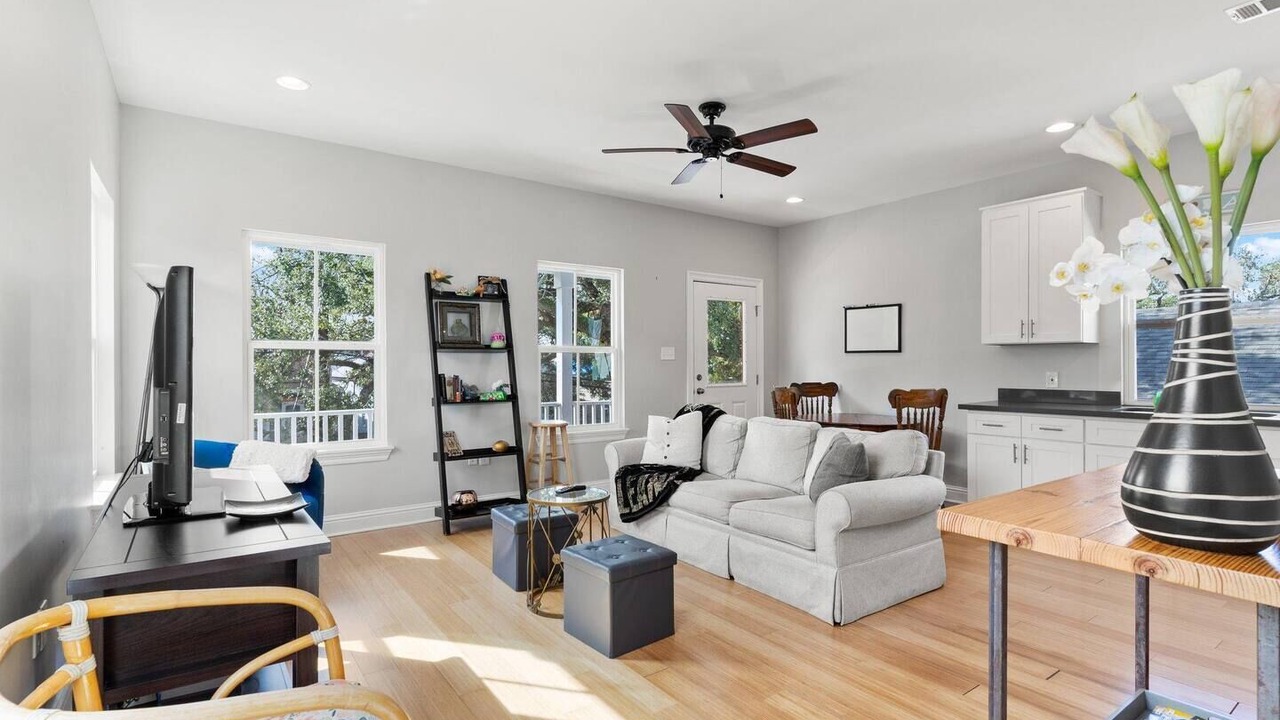 Photo of Bedroom in Mid-City