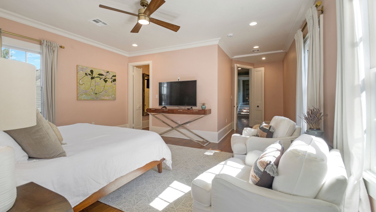 Photo of Bedroom in Irish Channel