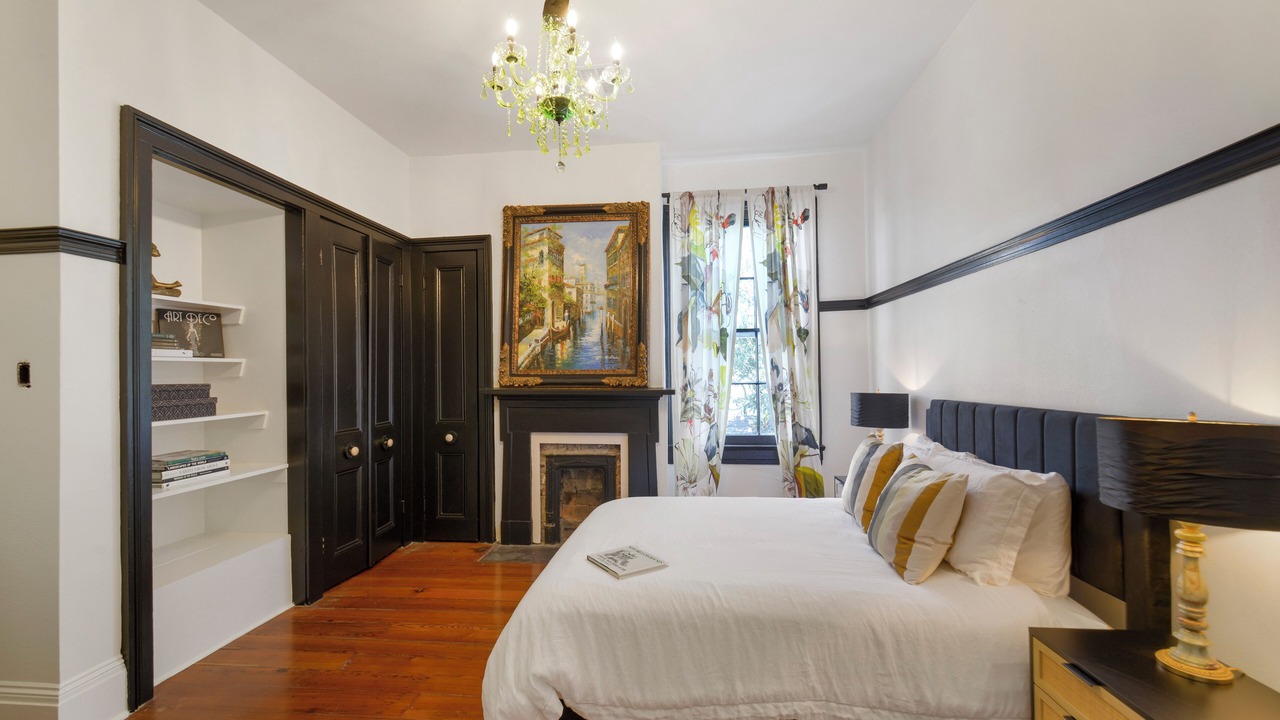 Photo of Bedroom in Irish Channel