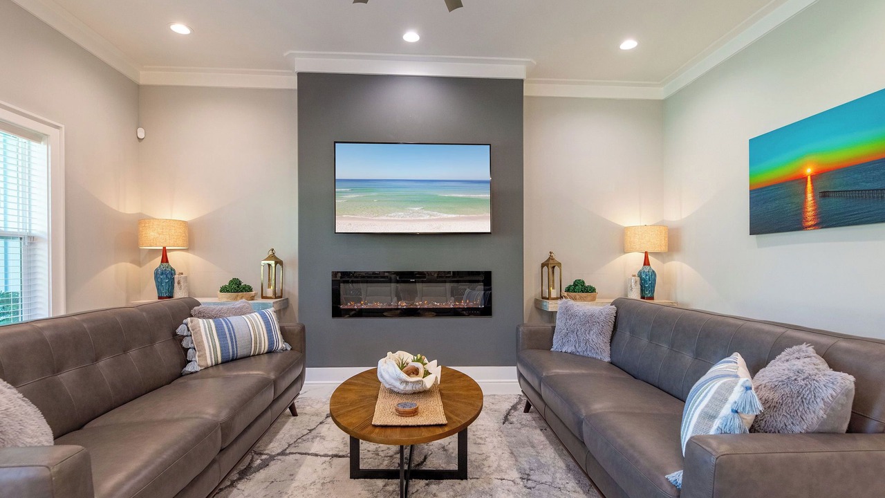 Photo of Livingroom in Upper Grand Lagoon