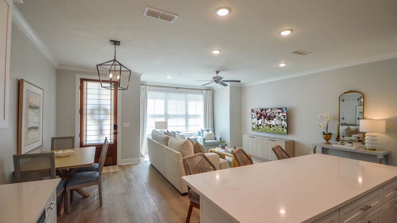 Photo of Livingroom in Starkville