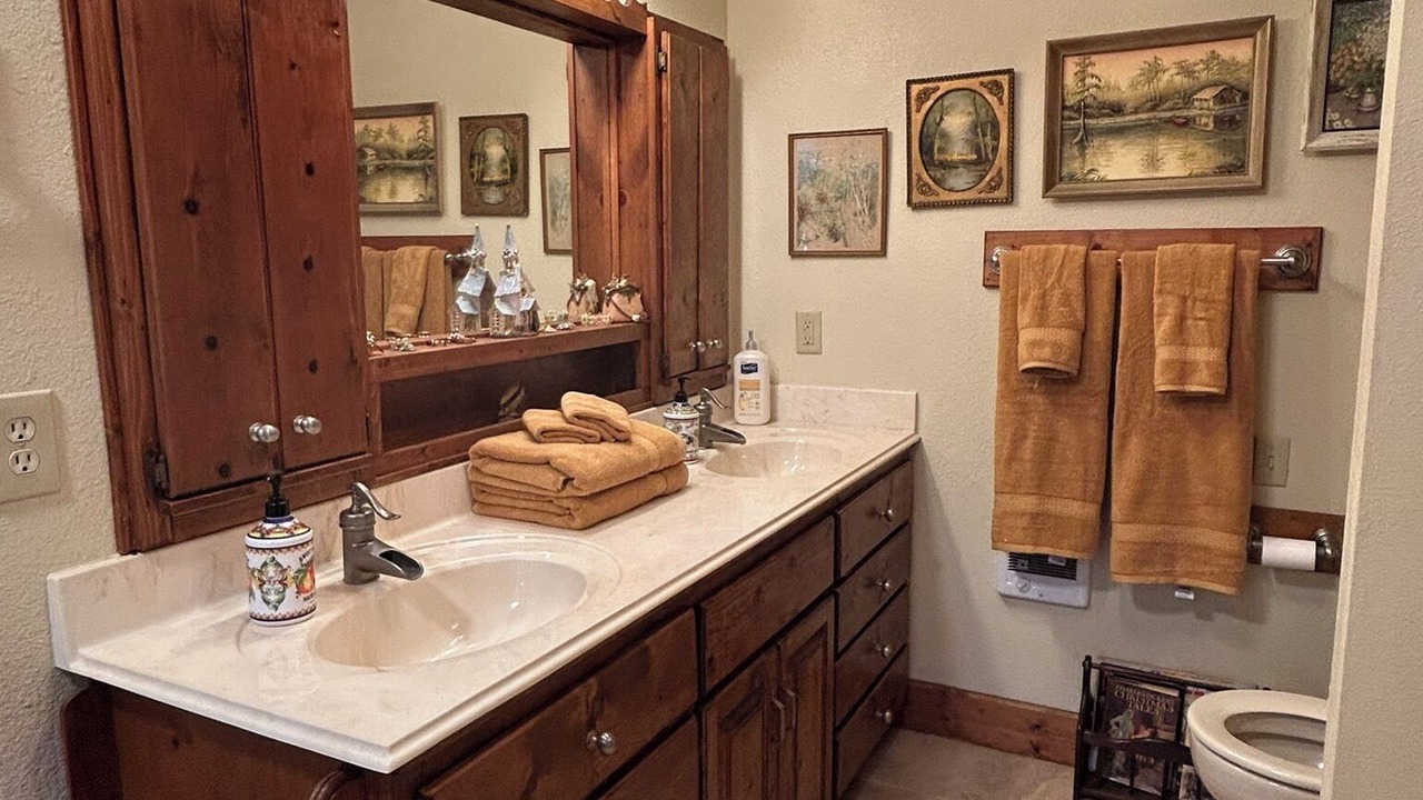 Photo of Bathroom in Ono Island