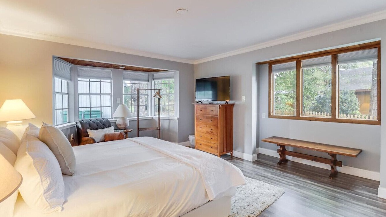 Photo of Bedroom in Diamondhead