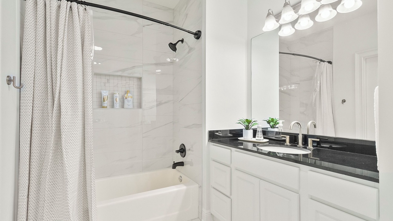Photo of Bathroom in Tuscaloosa