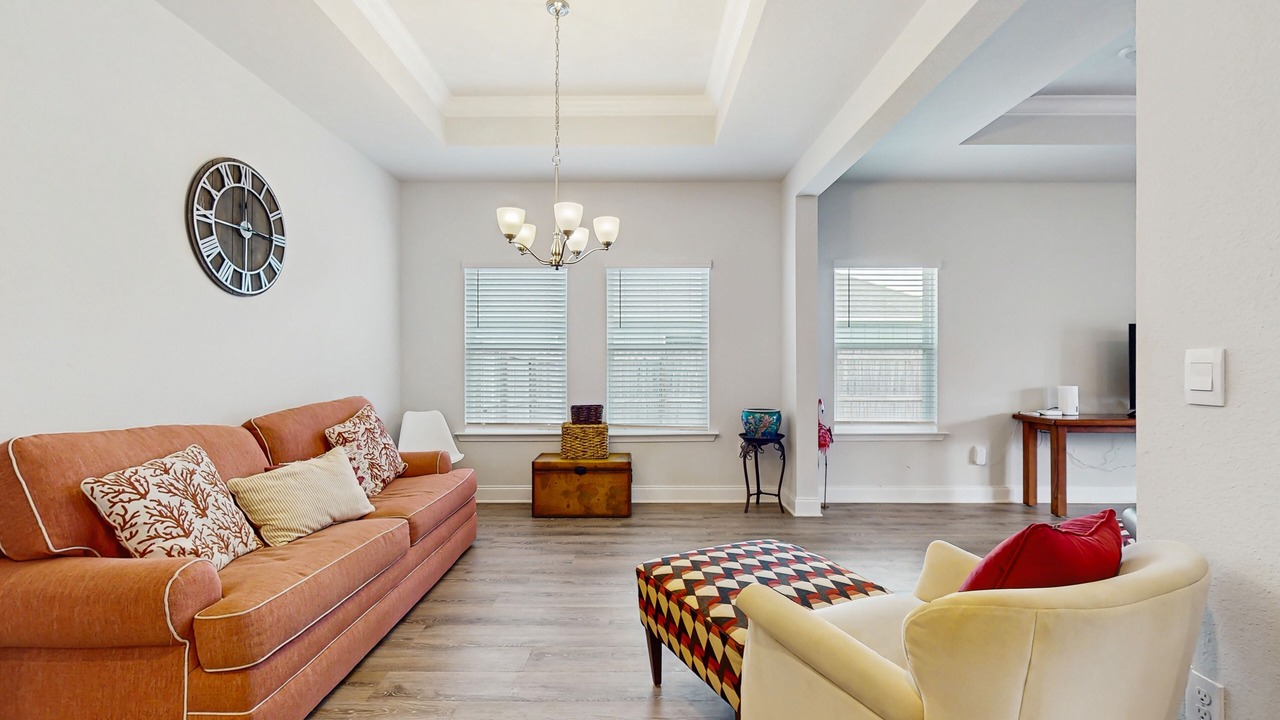 Photo of Livingroom in Foley