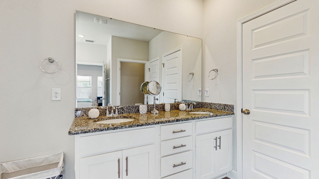 Photo of Bathroom in Foley