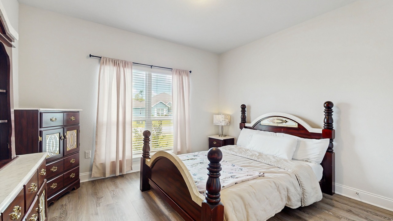 Photo of Bedroom in Foley