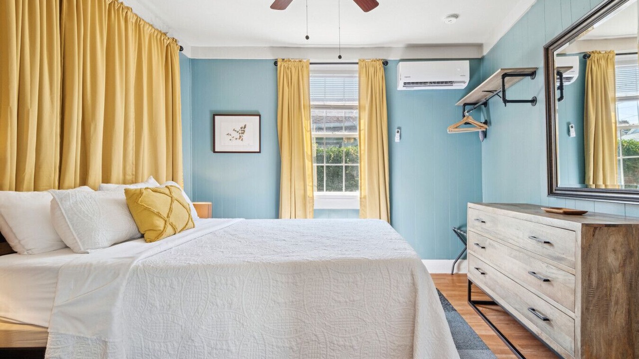 Photo of Bedroom in Treme