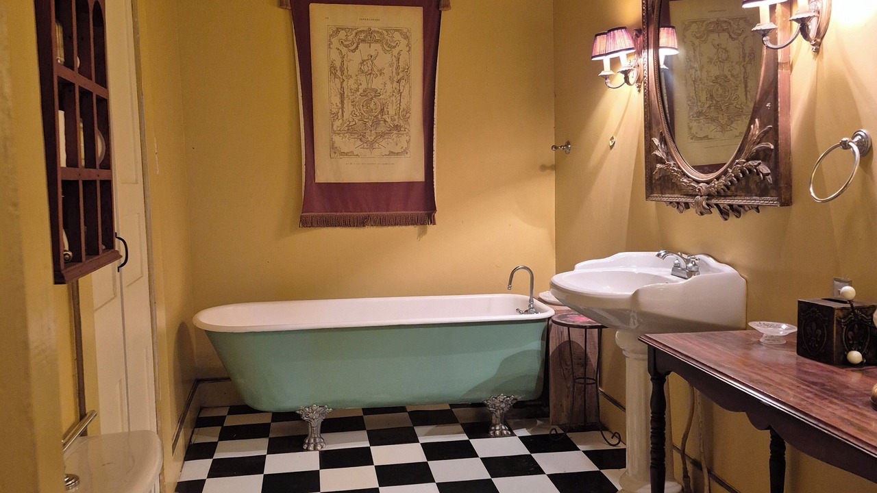 Photo of Bathroom in Washington