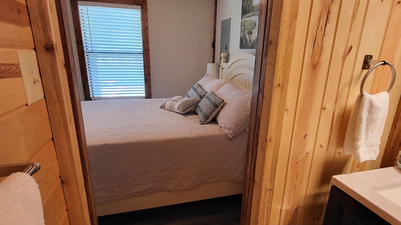 Photo of Bedroom in Gilmer