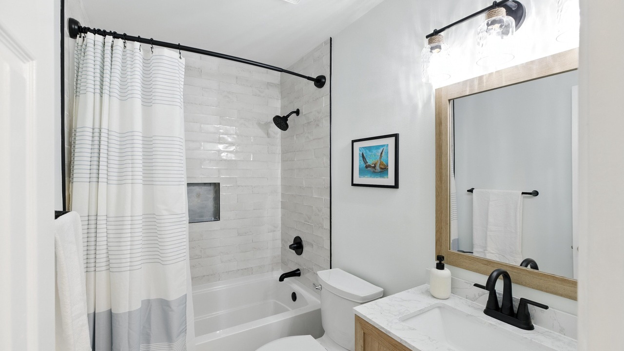 Photo of Bathroom in Gulf Breeze