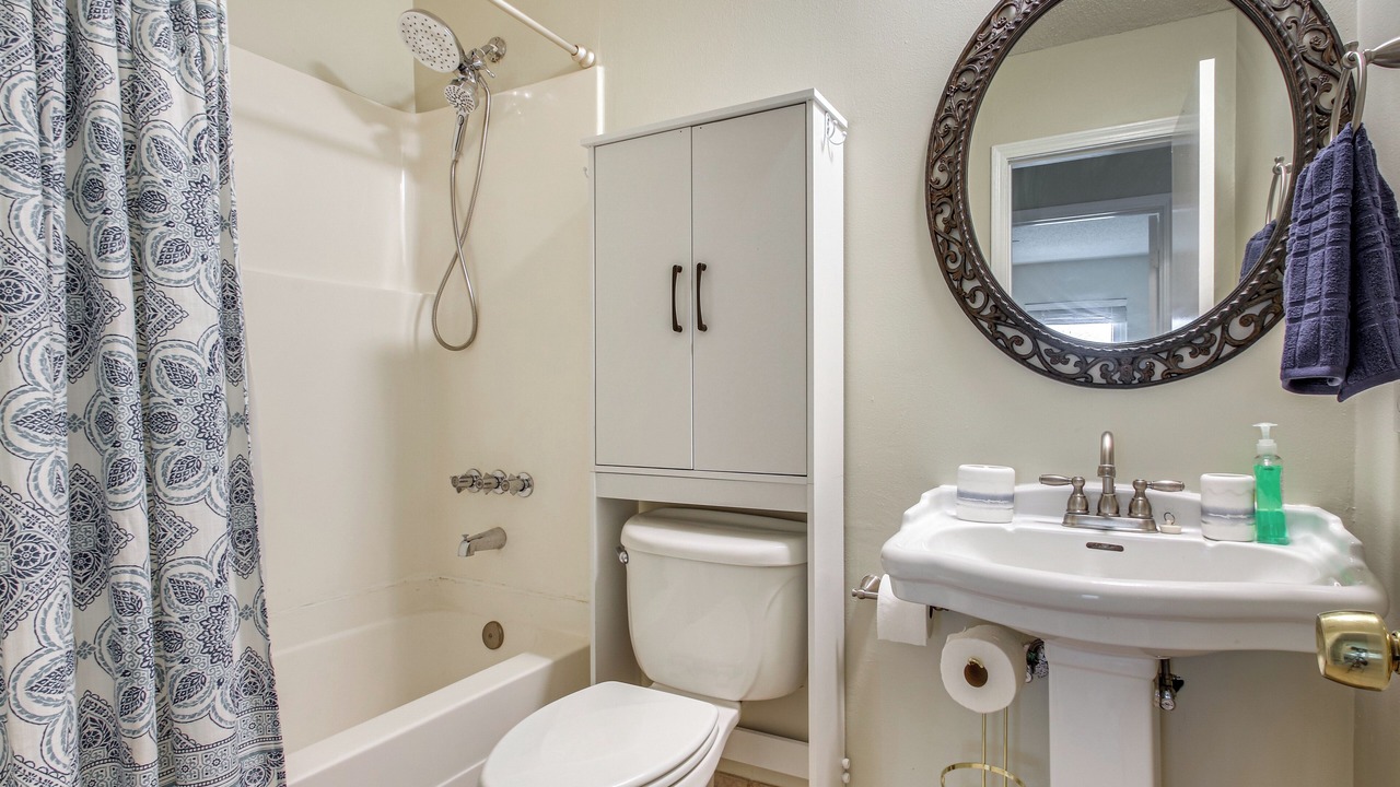 Photo of Bathroom in Northeast Pensacola