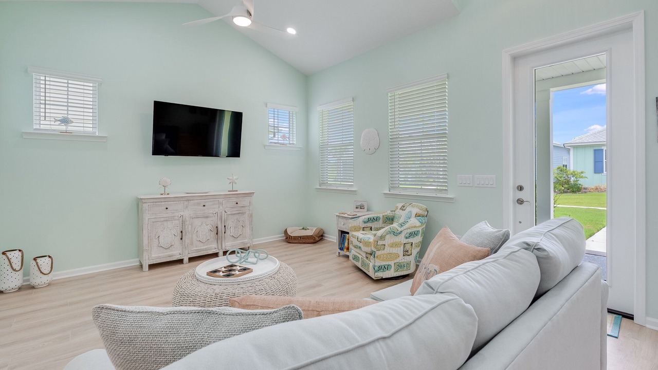 Photo of Livingroom in Thomas Drive
