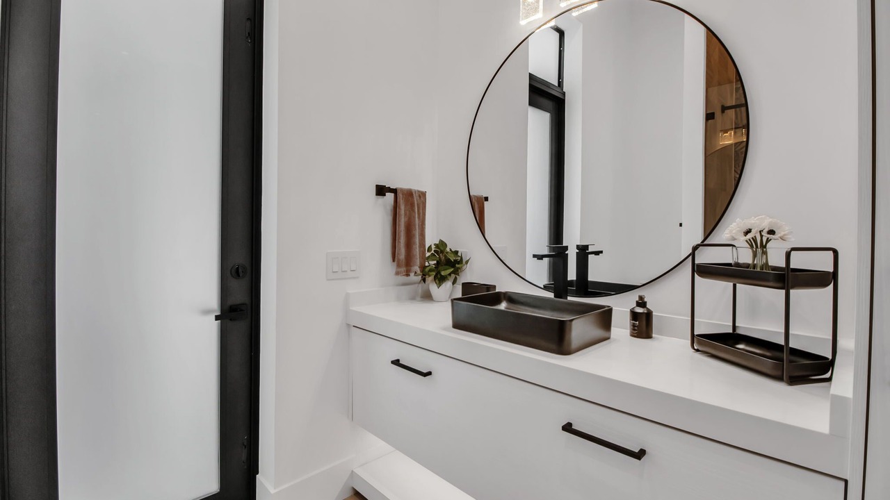 Photo of Bathroom in Arlington Park