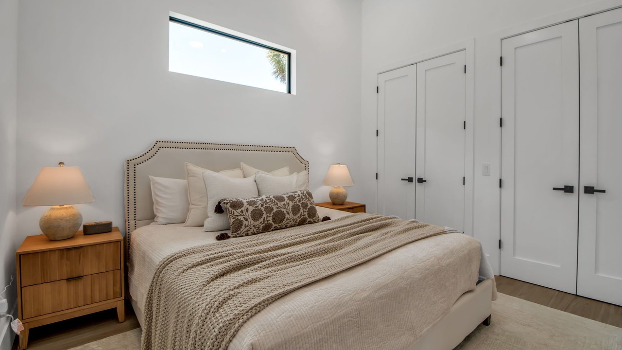 Photo of Bedroom in Arlington Park