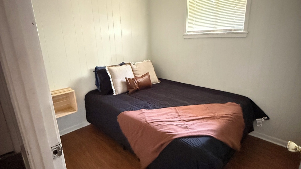 Photo of Bedroom in Claiborne