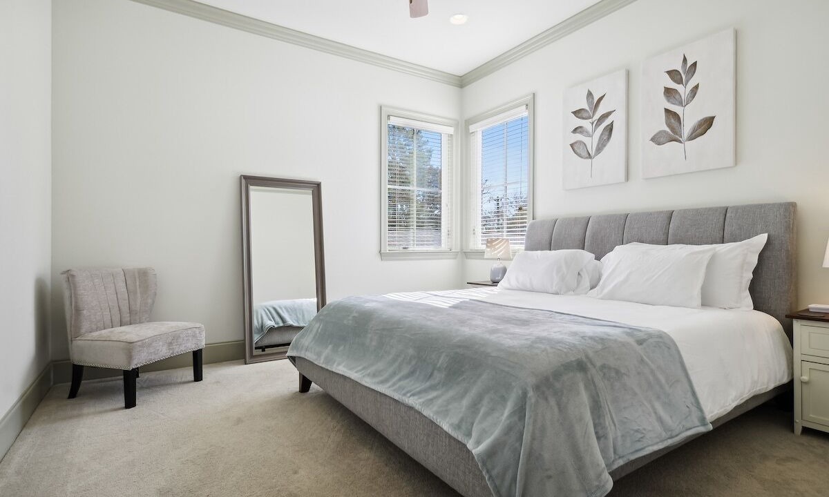 Photo of Bedroom in Mid City South