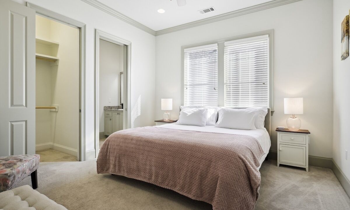 Photo of Bedroom in Mid City South