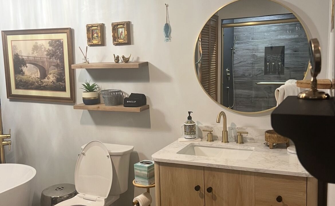 Photo of Bathroom in Negreet