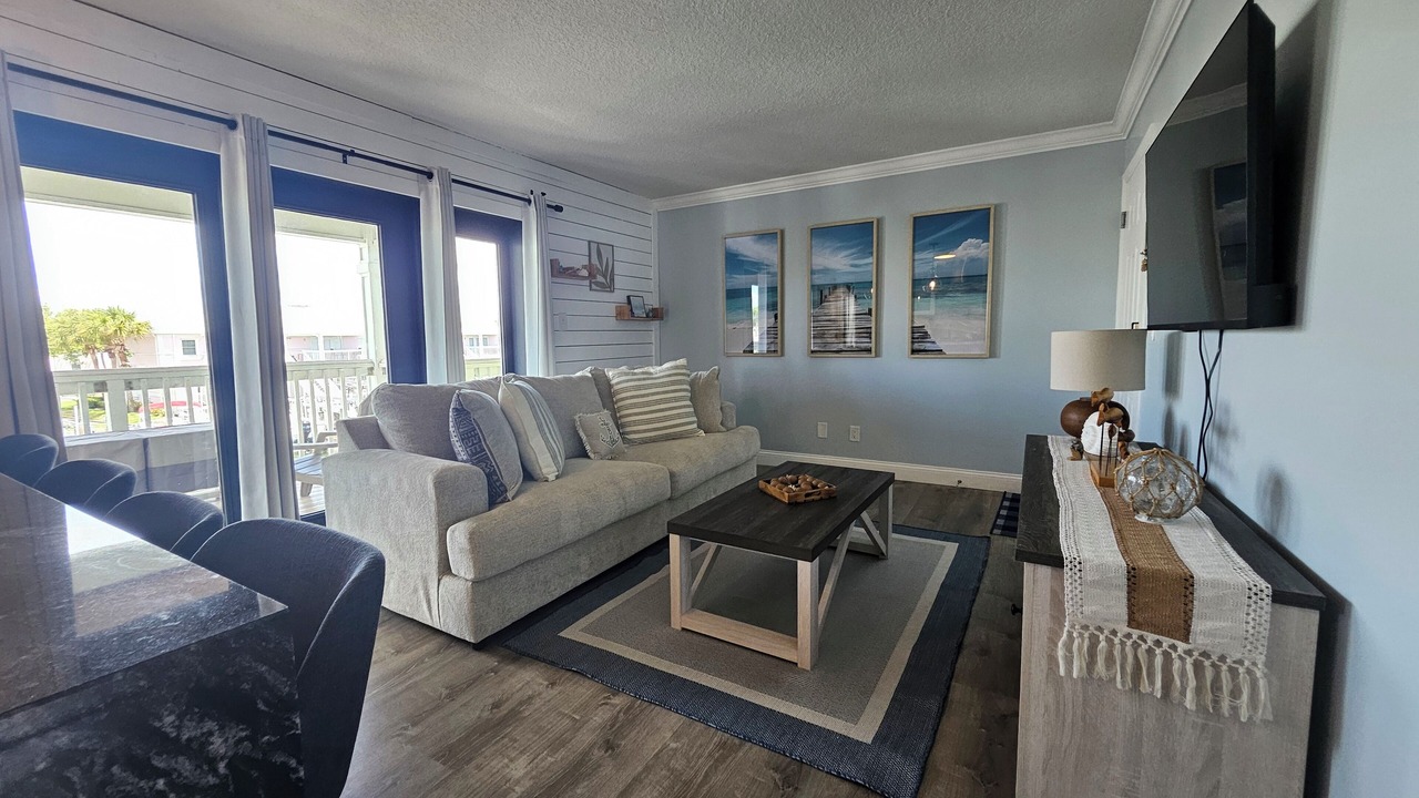 Photo of Livingroom in Coquina Key