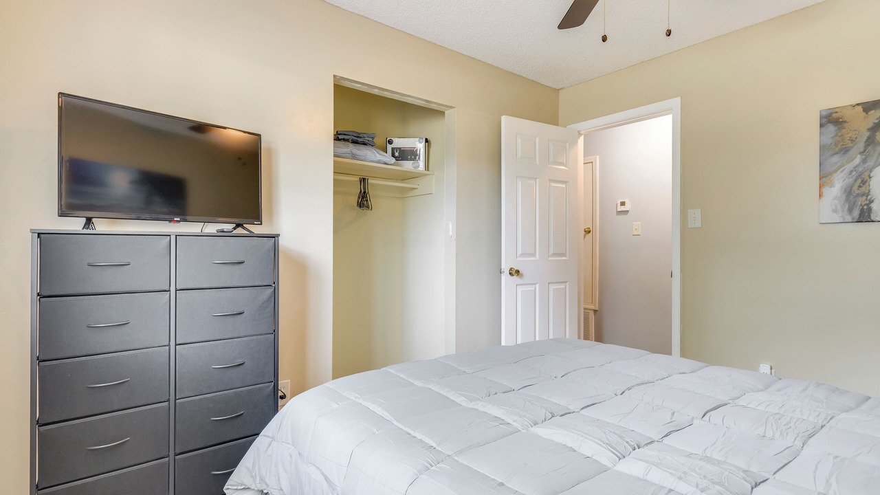 Photo of Bedroom in Northwest Pensacola