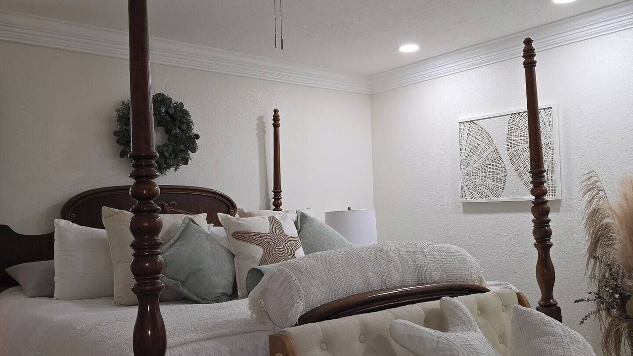 Photo of Bedroom in Myrtle Grove