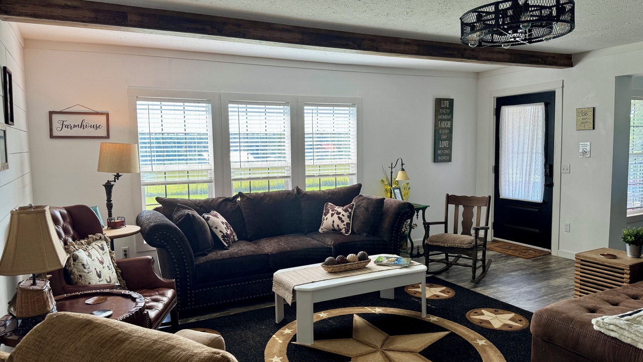 Photo of Livingroom in Harrison County
